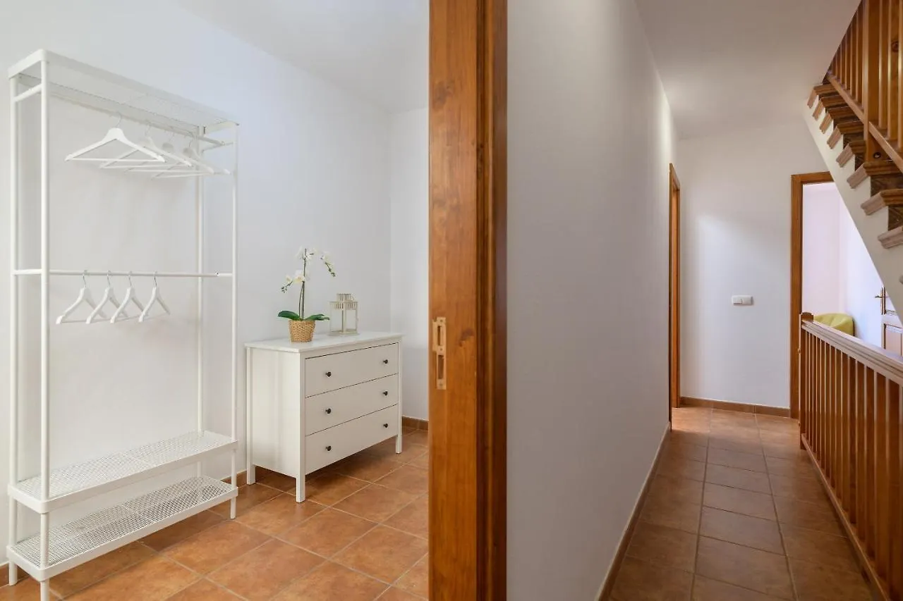 Pleamar Apartment Famara Spain